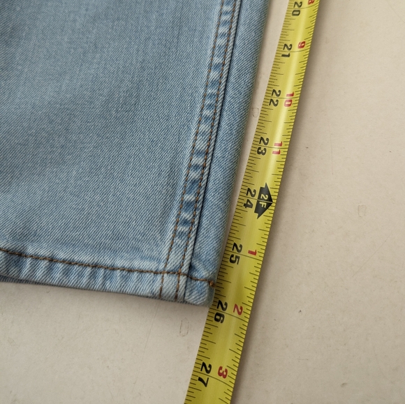 Levi's Mom Jean High Rise Ankle Jeans  Size 26 Women's Light Wash - Picture 7 of 14